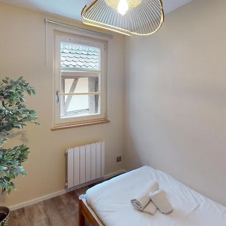 Clin D Oeil Au Centre D * オベルネ